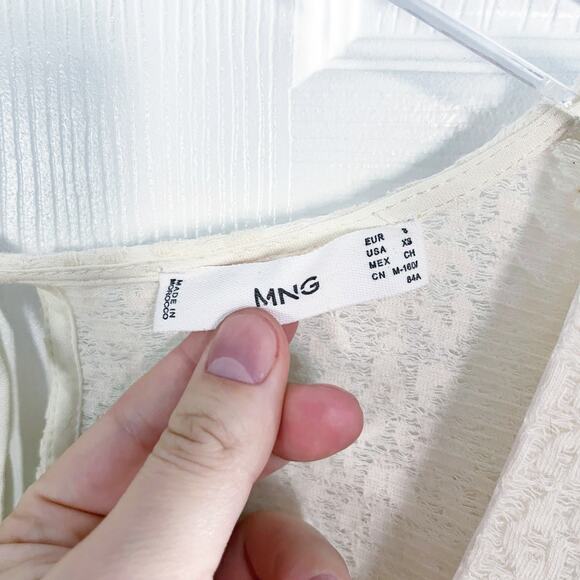 MNG Ivory Textured Puff Sleeve Crop Top - Picture 3 of 5